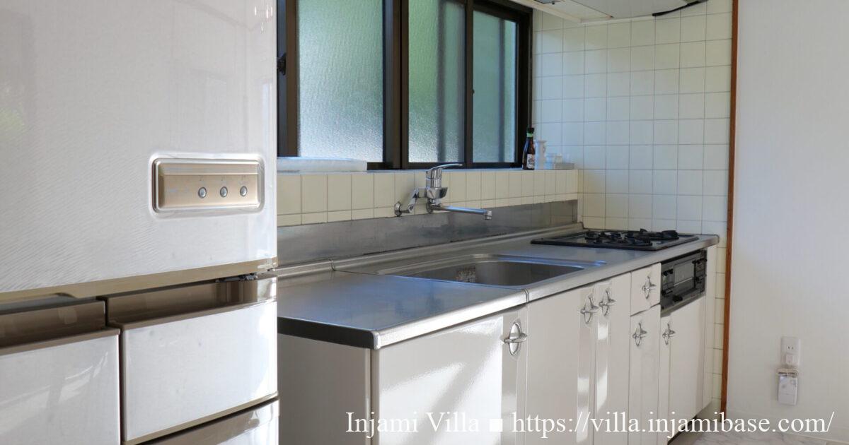 長期連泊中に利用できるインジャミヴィラのキッチン